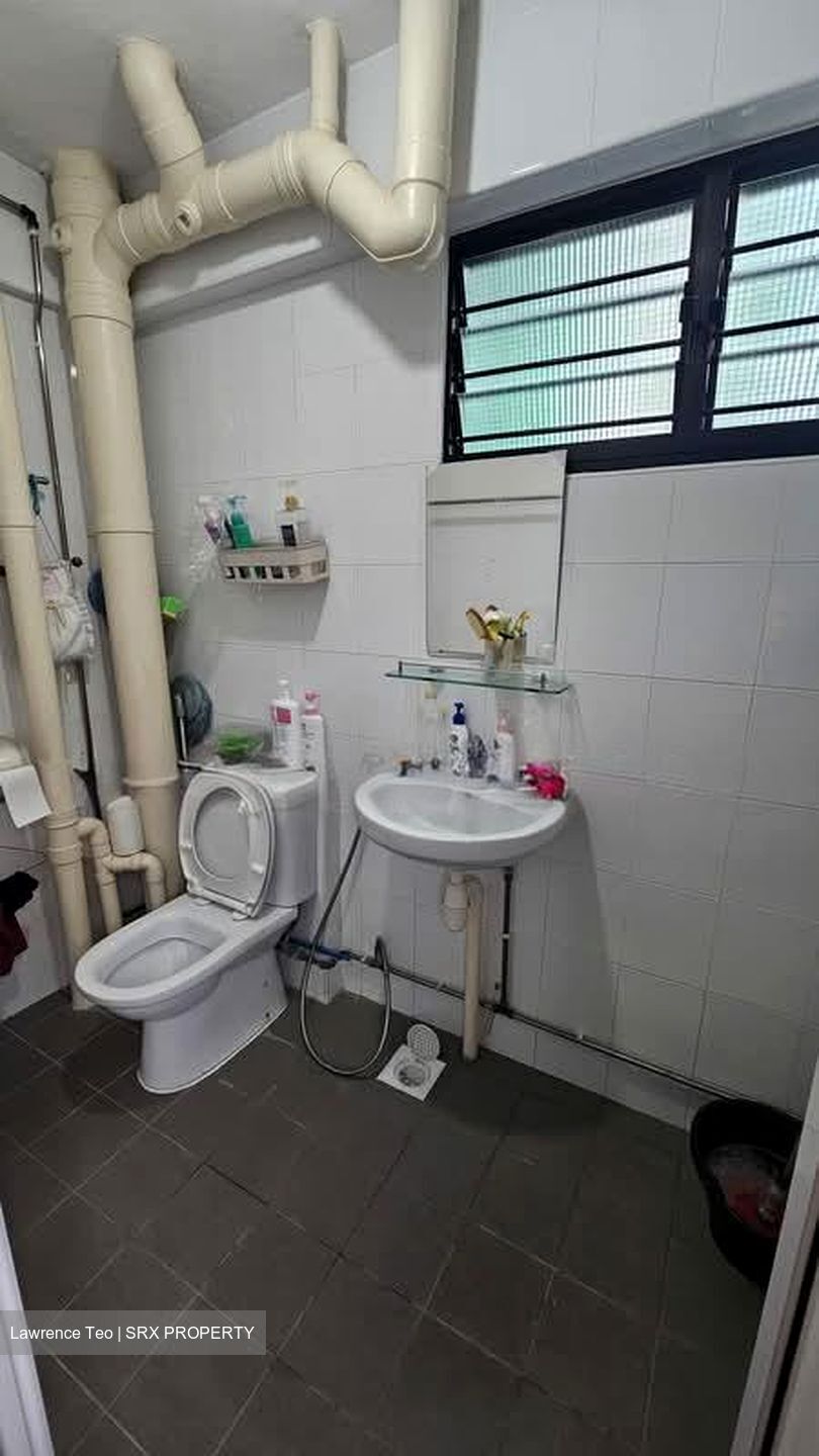Blk 240 Yishun Ring Road (Yishun), HDB 5 Rooms #577313581